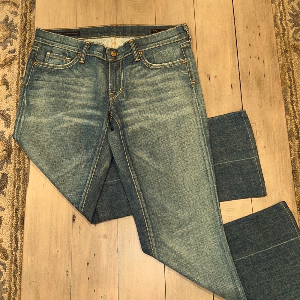 Citizens of Humanity Low Rise Bootcut Sz 31